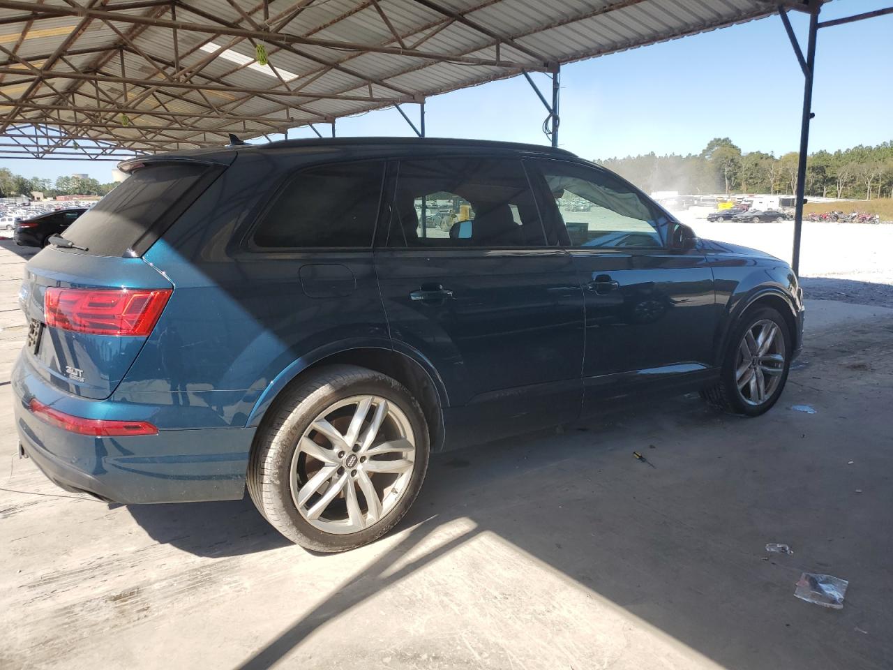 2018 Audi Q7 - Image 3