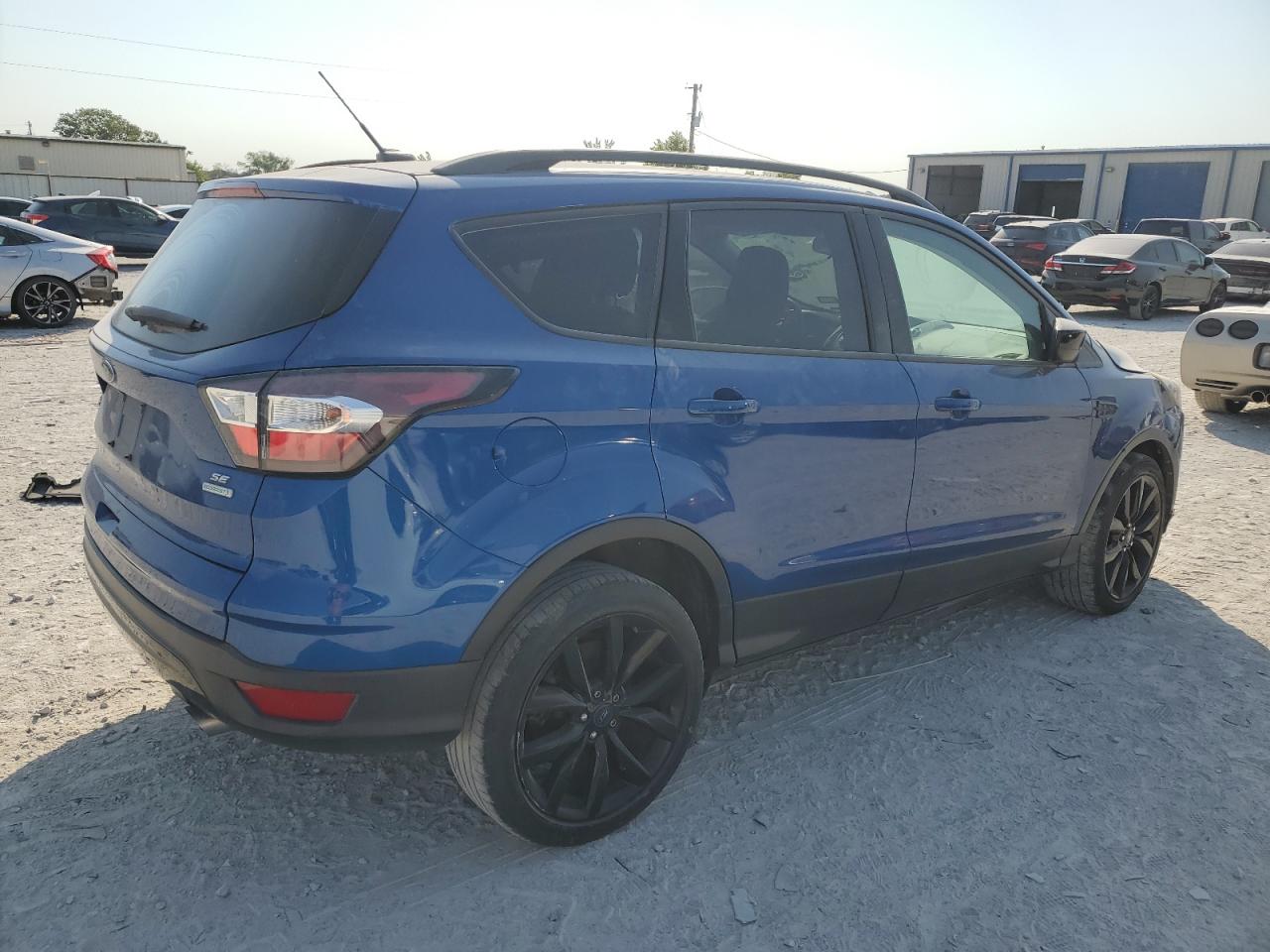 2018 Ford Escape Se VIN: 1FMCU0GDXJUB52500 Lot: 75269174