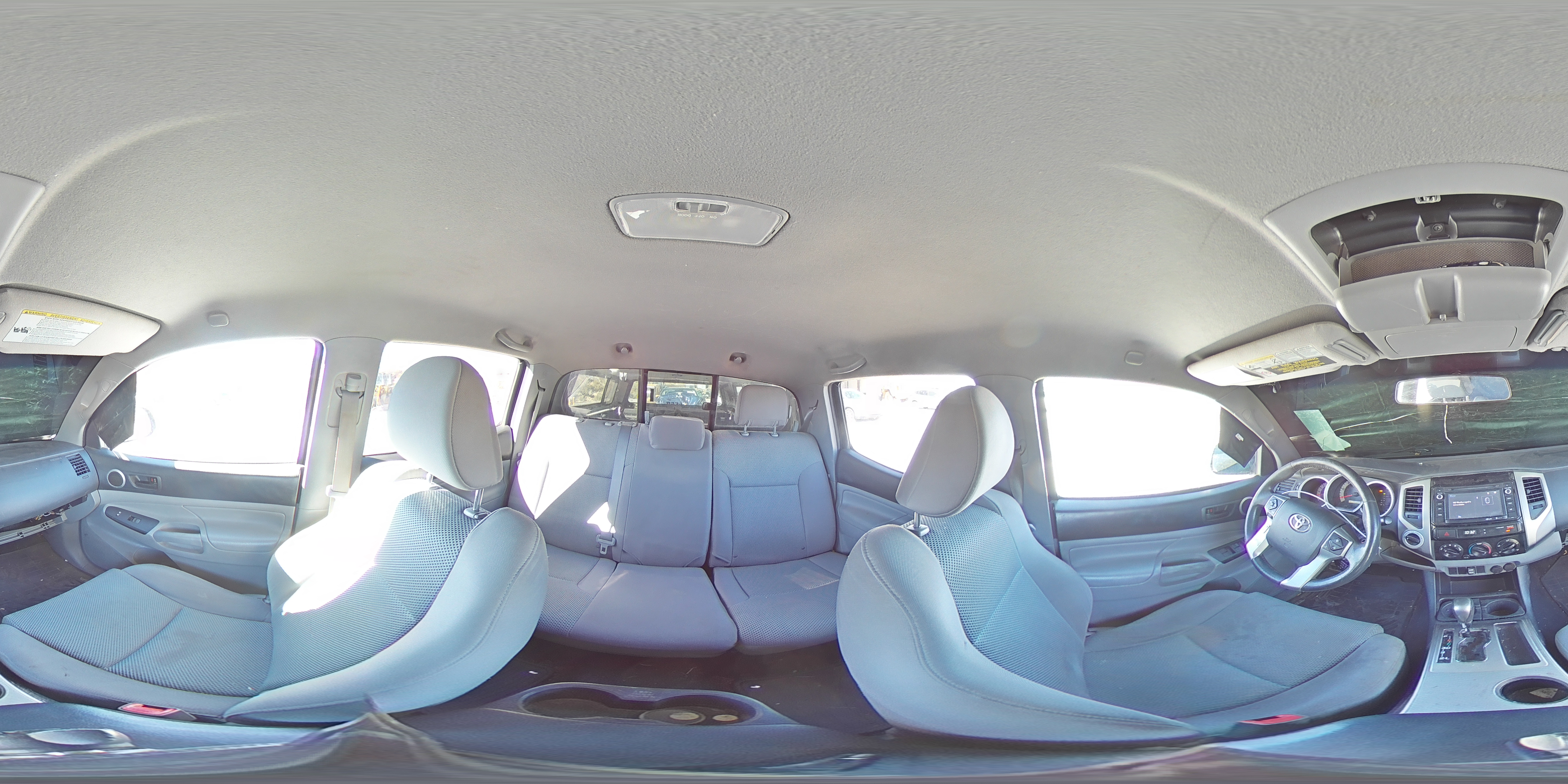 2014 Toyota Tacoma - Image 13
