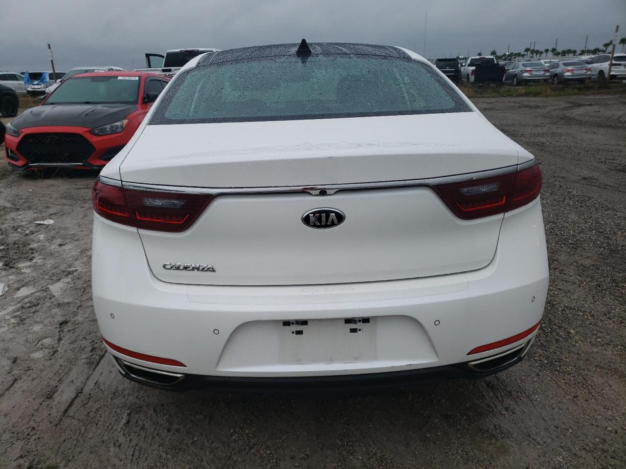 KNALC4J19H5073768 2017 Kia Cadenza Premium