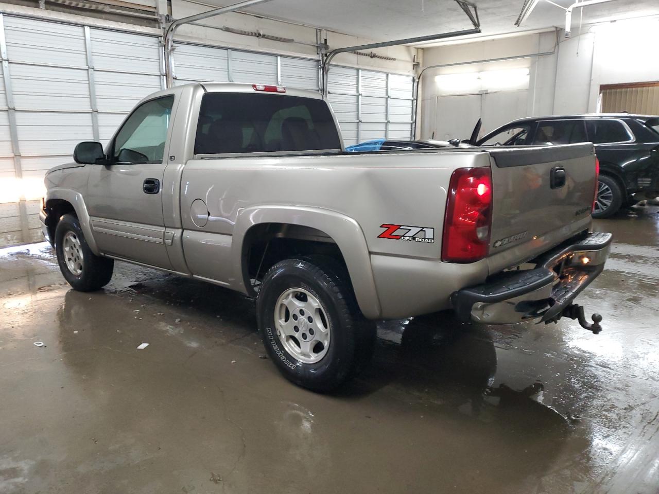2003 Chevrolet S-10 Pickup - Image 2