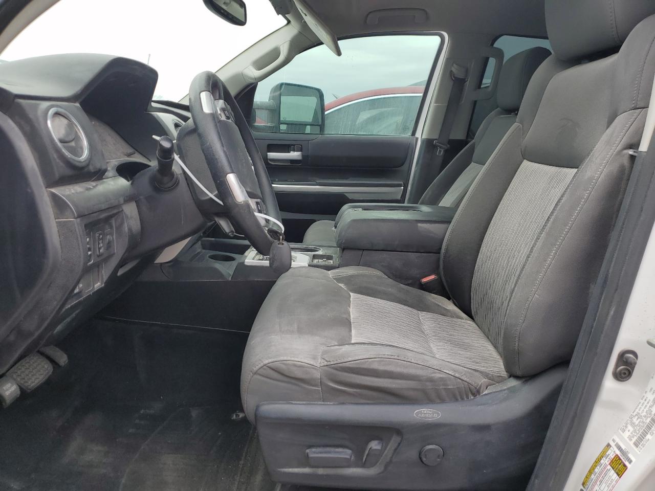 2014 Toyota Tundra - Image 7