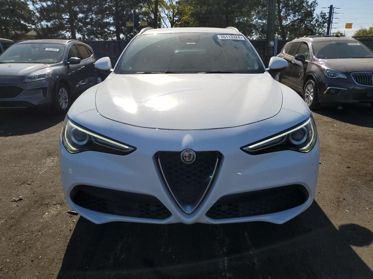 2018 Alfa Romeo Stelvio - Image 5