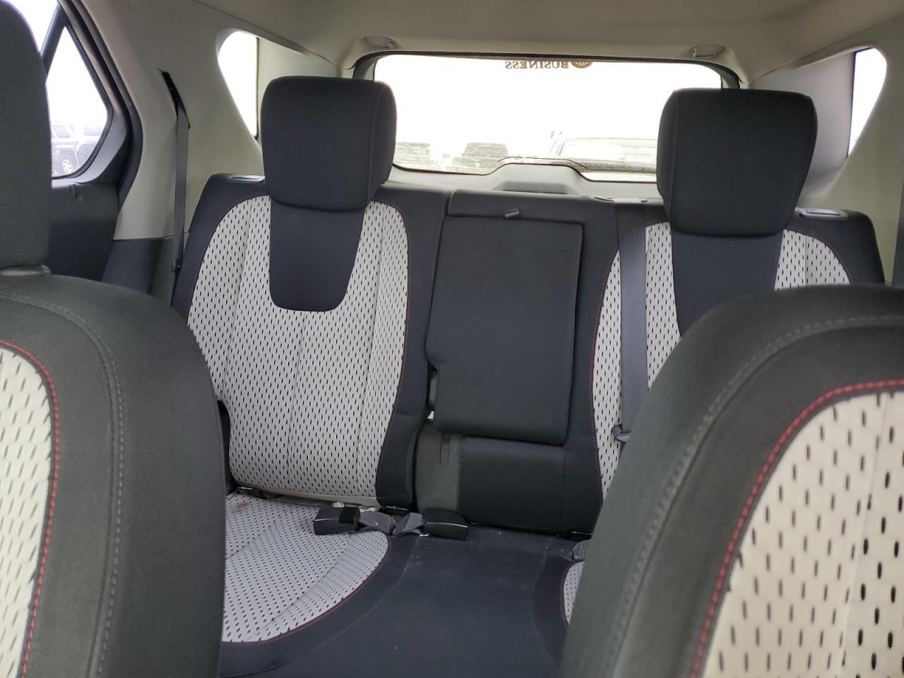 2011 Chevrolet Equinox - Image 10