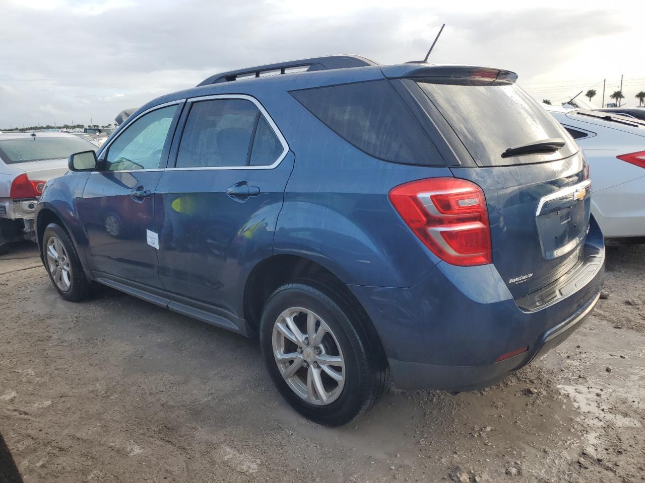 2016 Chevrolet Equinox - Image 2