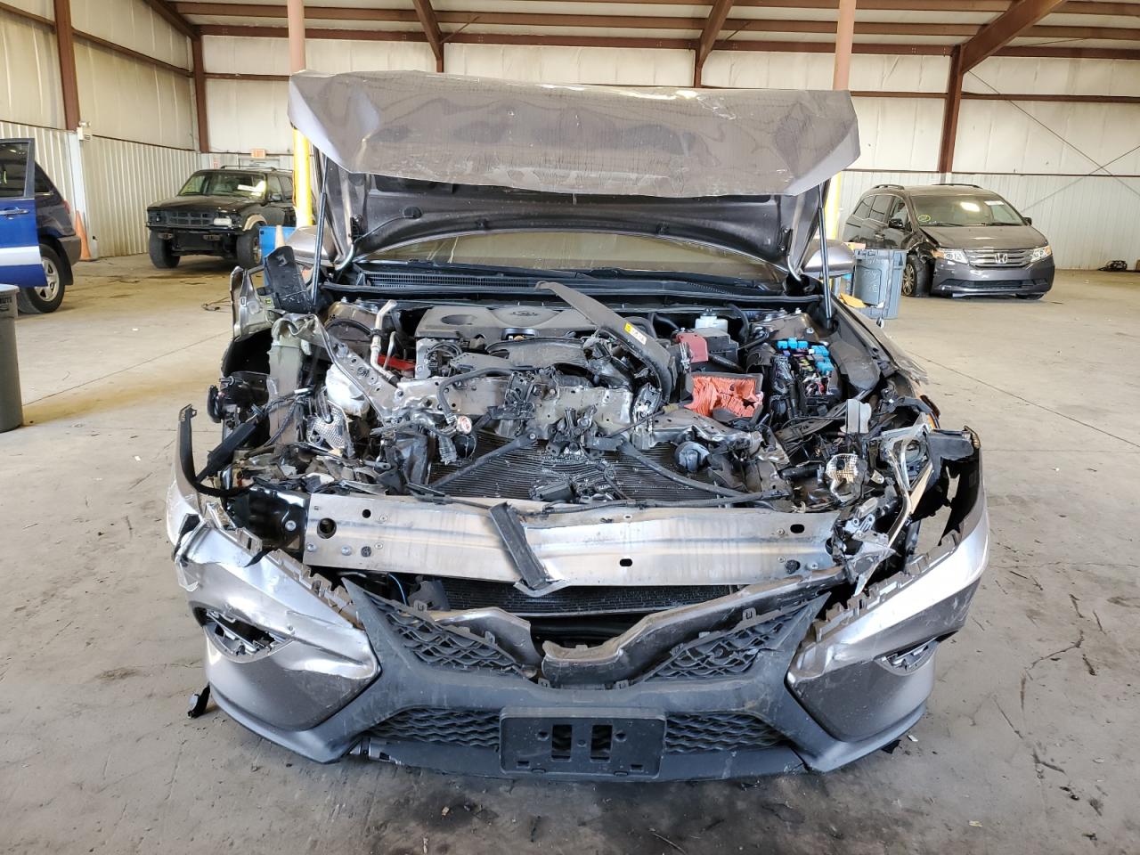 VIN 4T1B11HK0JU621567 2018 TOYOTA CAMRY no.5