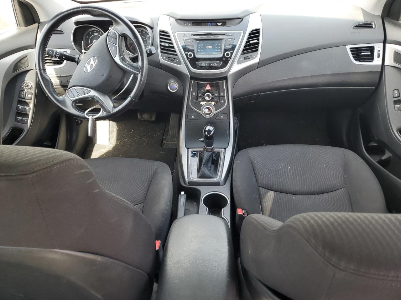 KMHDH4AE3GU521045 2016 Hyundai Elantra Se