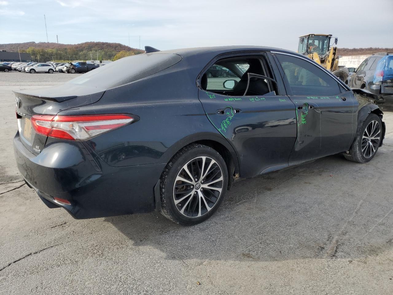 2019 Toyota Camry - Image 3