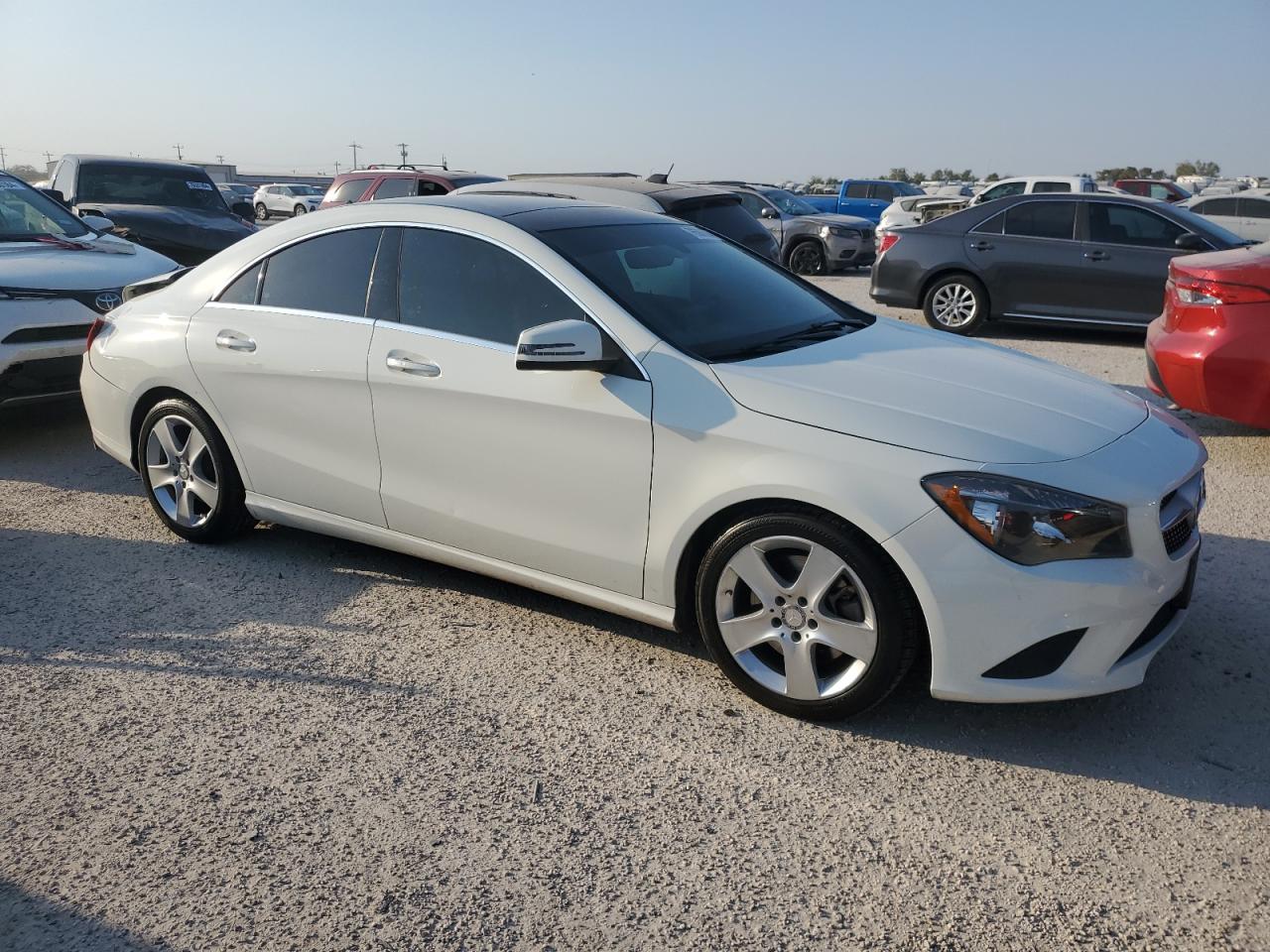 VIN WDDSJ4EB4FN176526 2015 MERCEDES-BENZ CLA-CLASS no.4