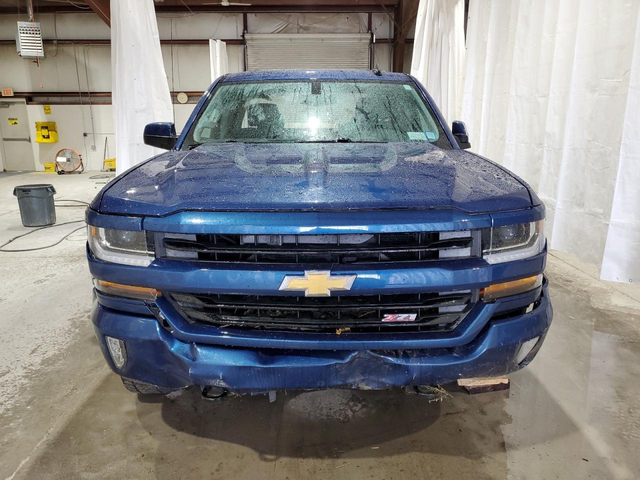 2016 Chevrolet Silverado - Image 5