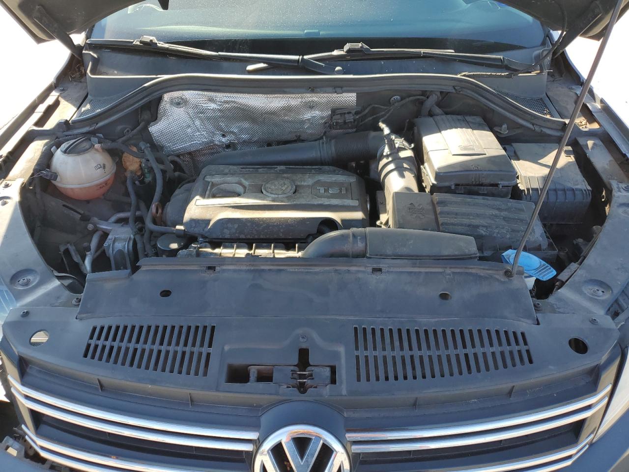 WVGAV7AXXCW004483 2012 Volkswagen Tiguan S