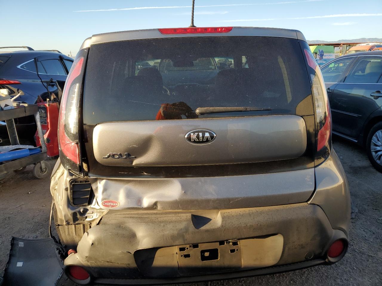 VIN KNDJN2A22G7383359 2016 KIA SOUL no.6