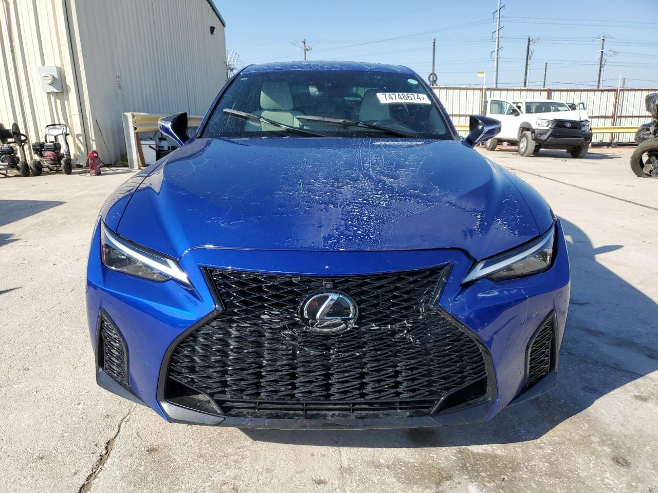 2022 Lexus IS - Image 5