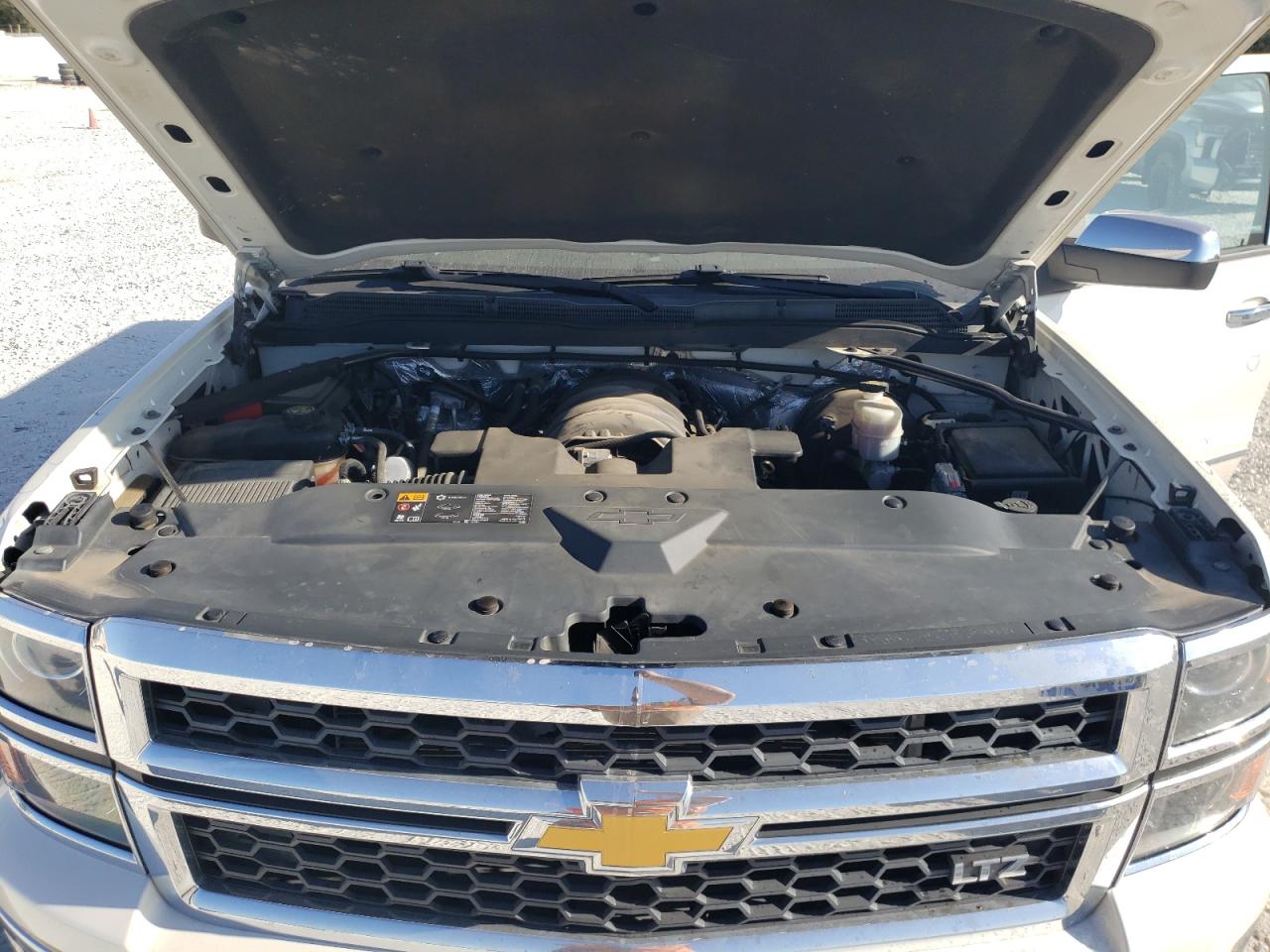 2014 Chevrolet Silverado - Image 11