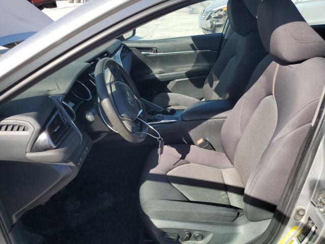  TOYOTA CAMRY 2020 Srebrny