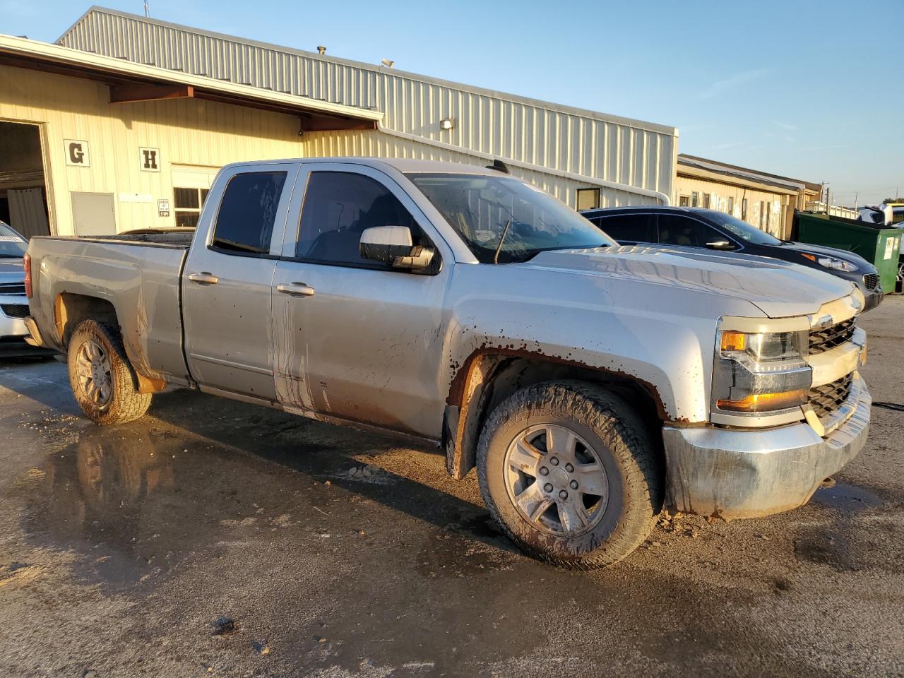 2018 Chevrolet Silverado - Image 4