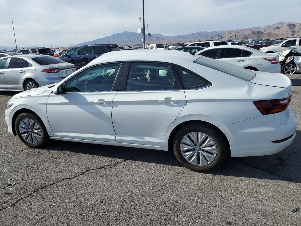 VIN 3VWC57BU3KM112327 2019 VOLKSWAGEN JETTA no.2