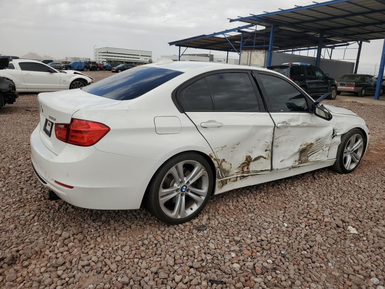 VIN WBA3A9C5XDF476035 2013 BMW 3 SERIES no.3