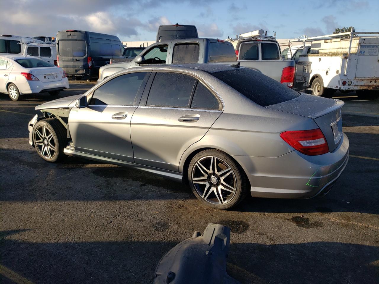 VIN WDDGF4HB9EG235236 2014 MERCEDES-BENZ C-CLASS no.2