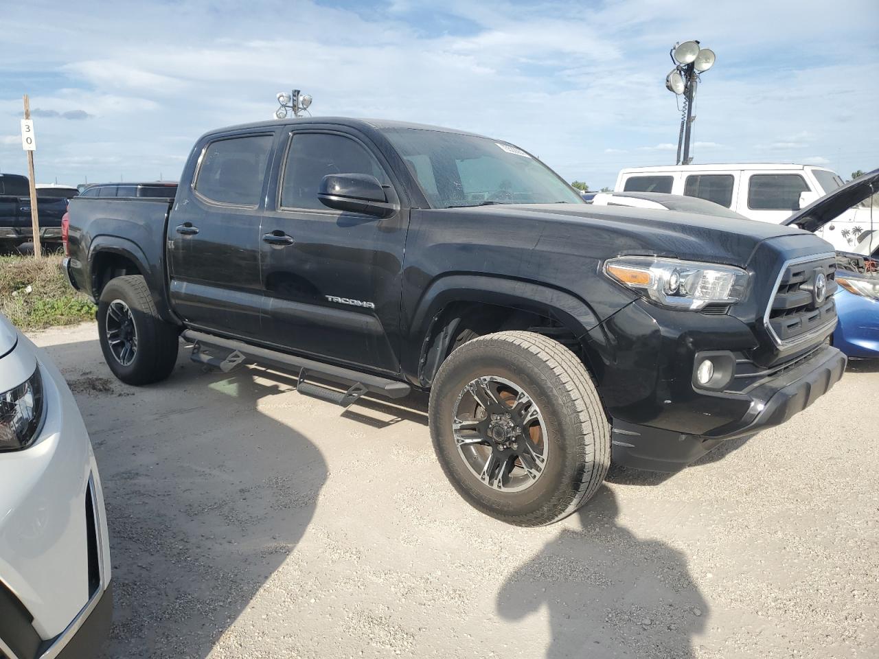 2016 Toyota Tacoma Double Cab VIN: 5TFAZ5CN8GX003986 Lot: 75522064