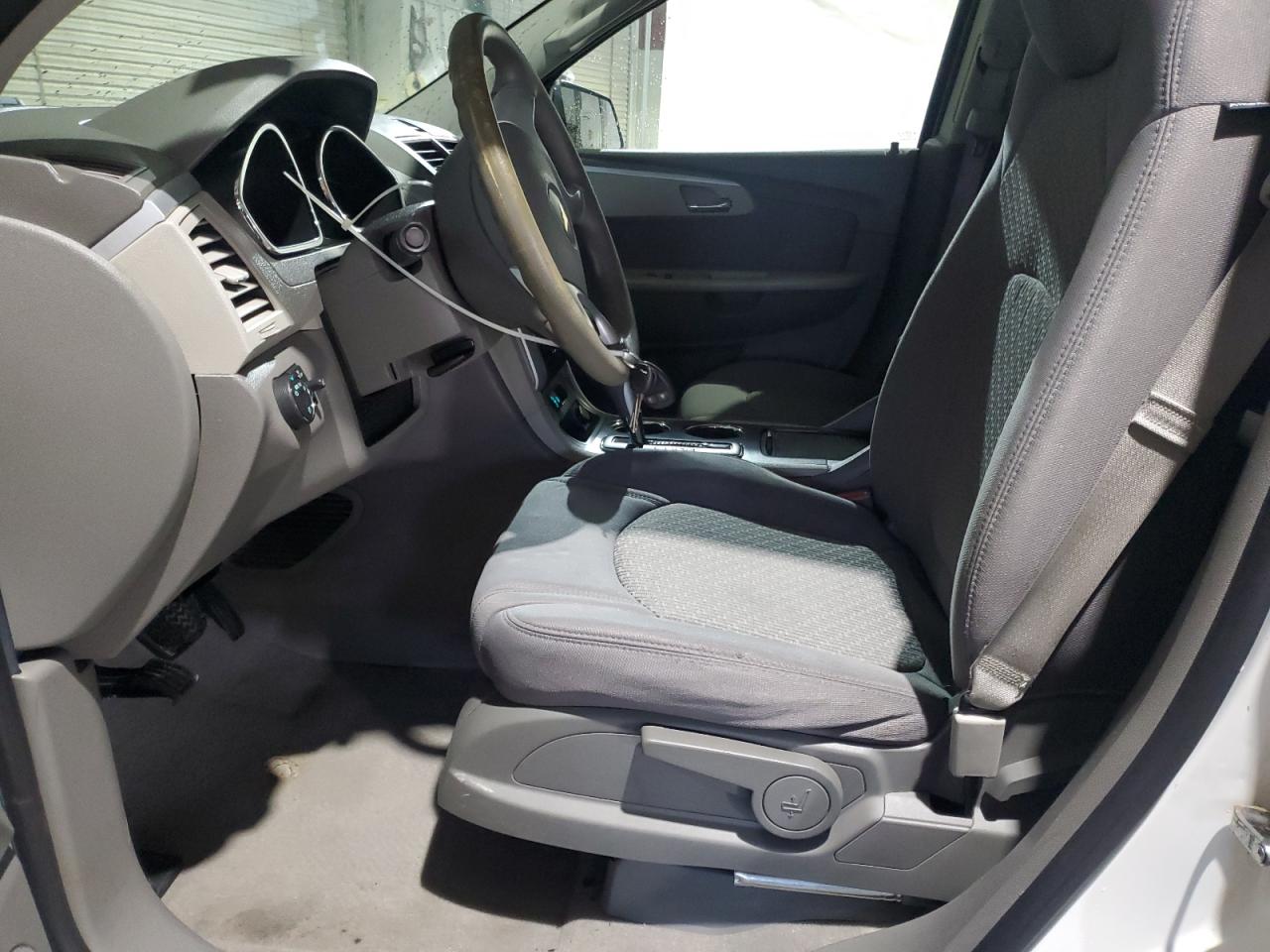 2012 Chevrolet Traverse - Image 7