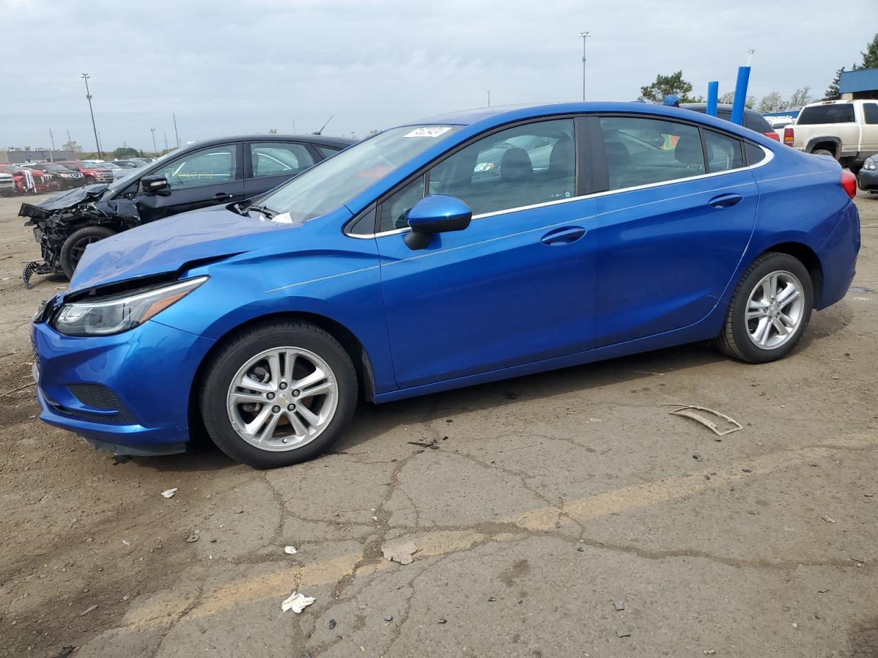 2017 Chevrolet Cruze - Image 1
