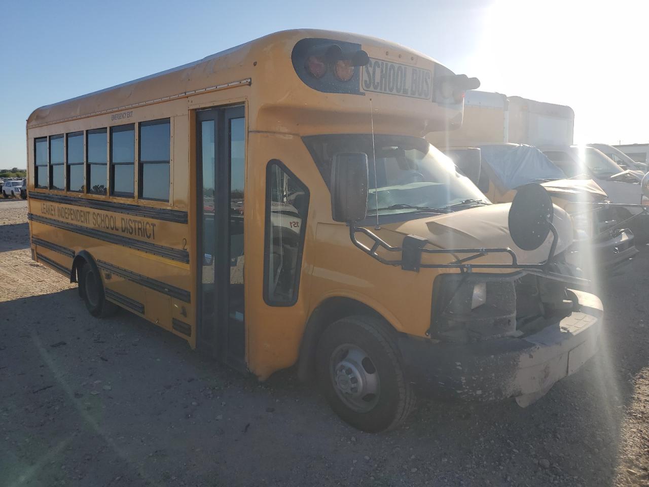 2015 Chevrolet Express - Image 4