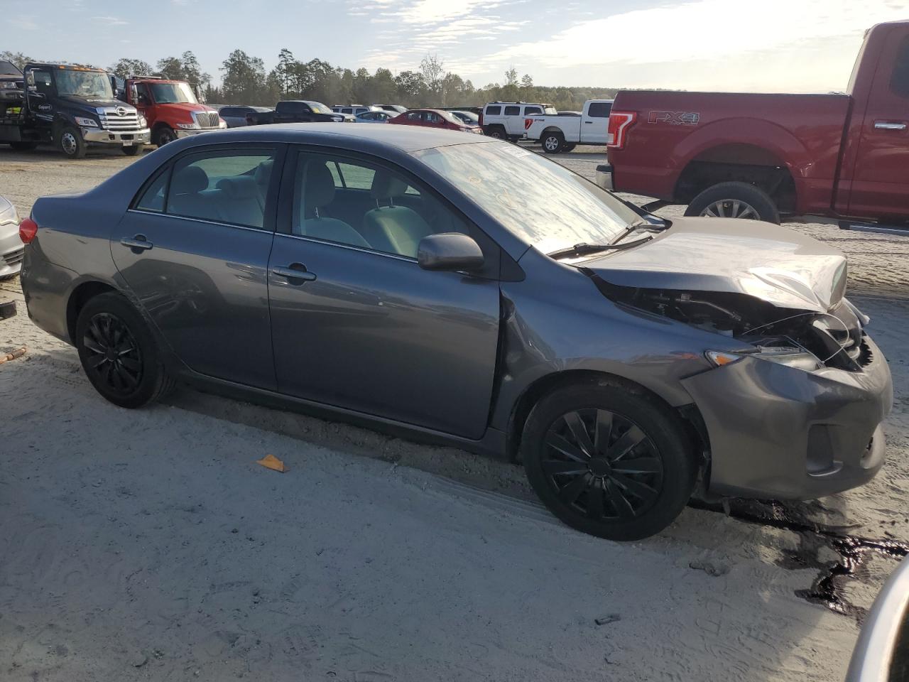 VIN 2T1BU4EE4DC106133 2013 TOYOTA COROLLA no.4