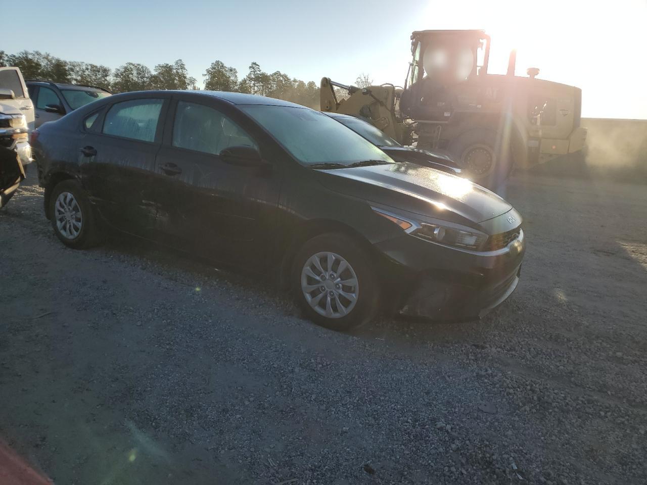 2023 Kia Forte - Image 4