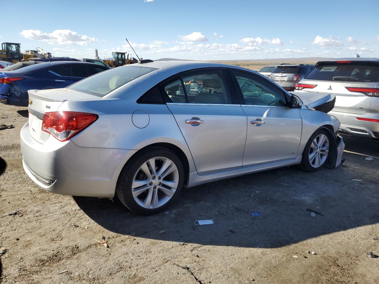 2015 Chevrolet Cruze - Image 3