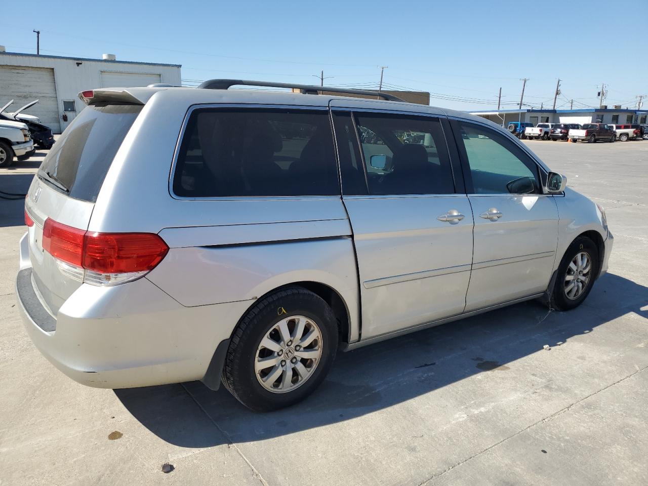 2008 Honda Odyssey - Image 3