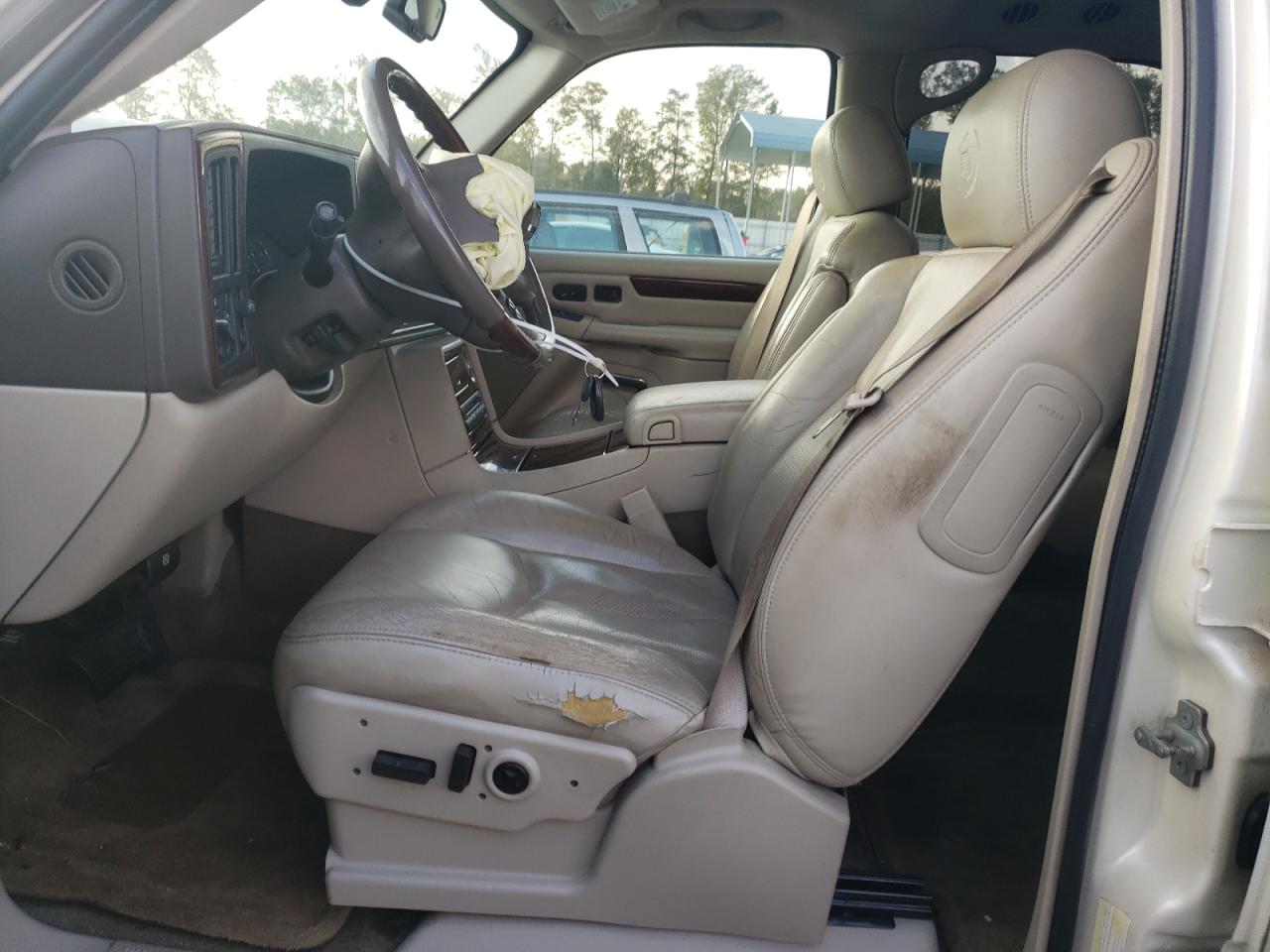 2005 Cadillac Escalade Luxury VIN: 1GYEK63N55R224744 Lot: 74761174