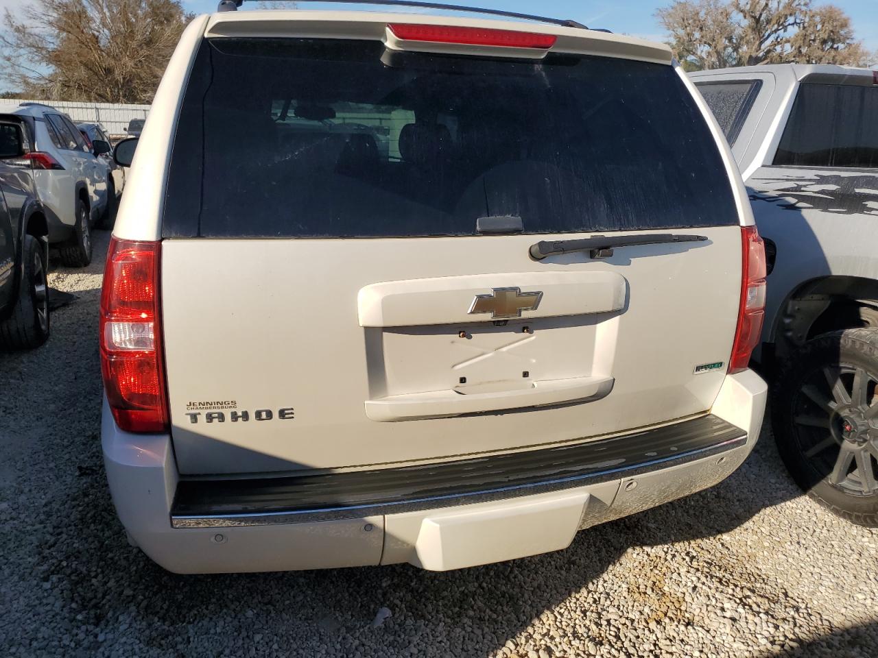 2011 Chevrolet Tahoe - Image 6
