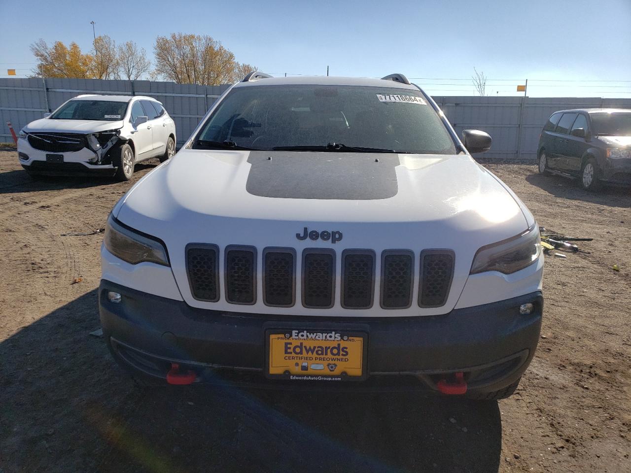 1C4PJMBX6KD418832 2019 Jeep Cherokee Trailhawk