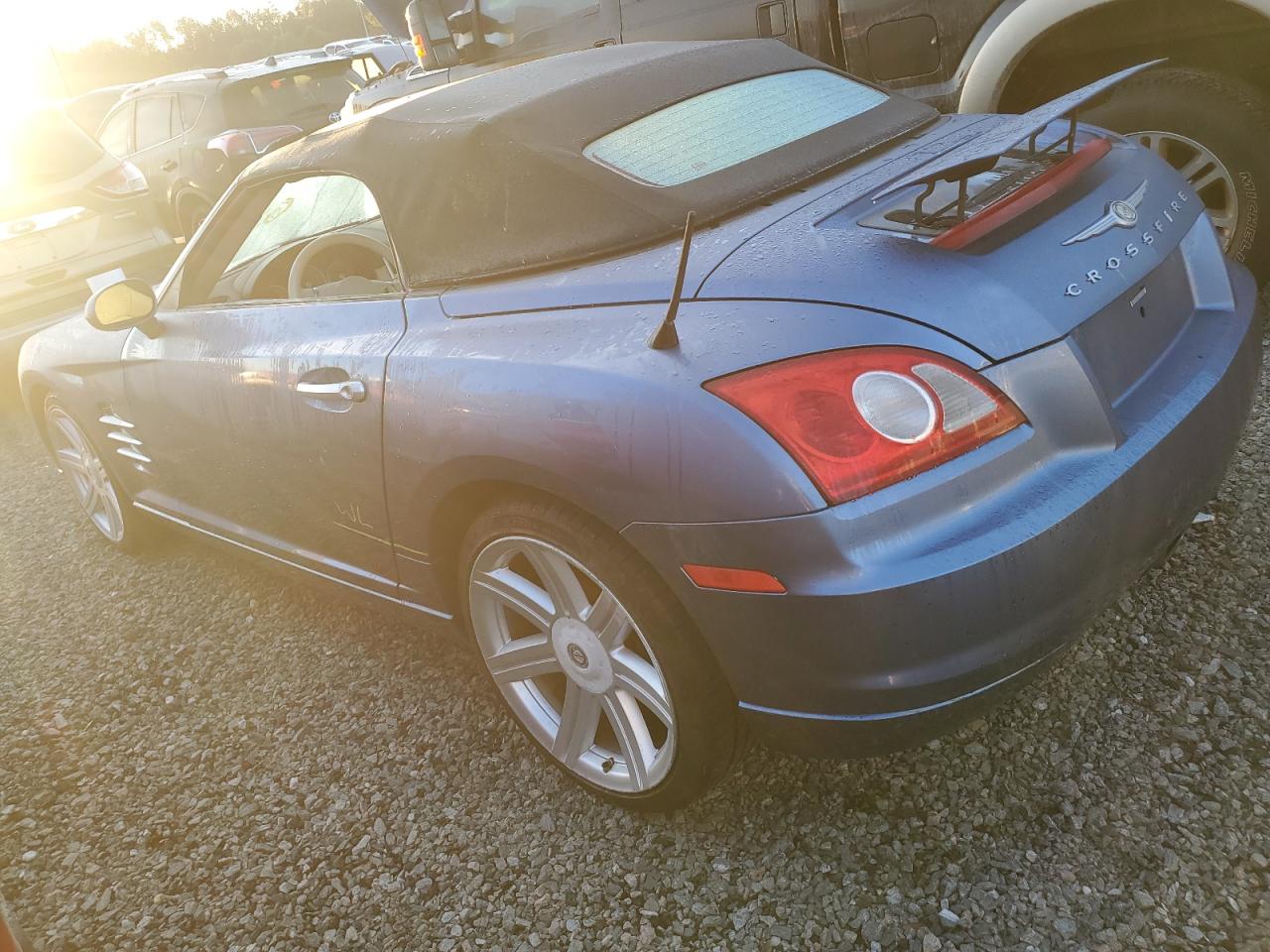2005 Chrysler Crossfire - Image 2