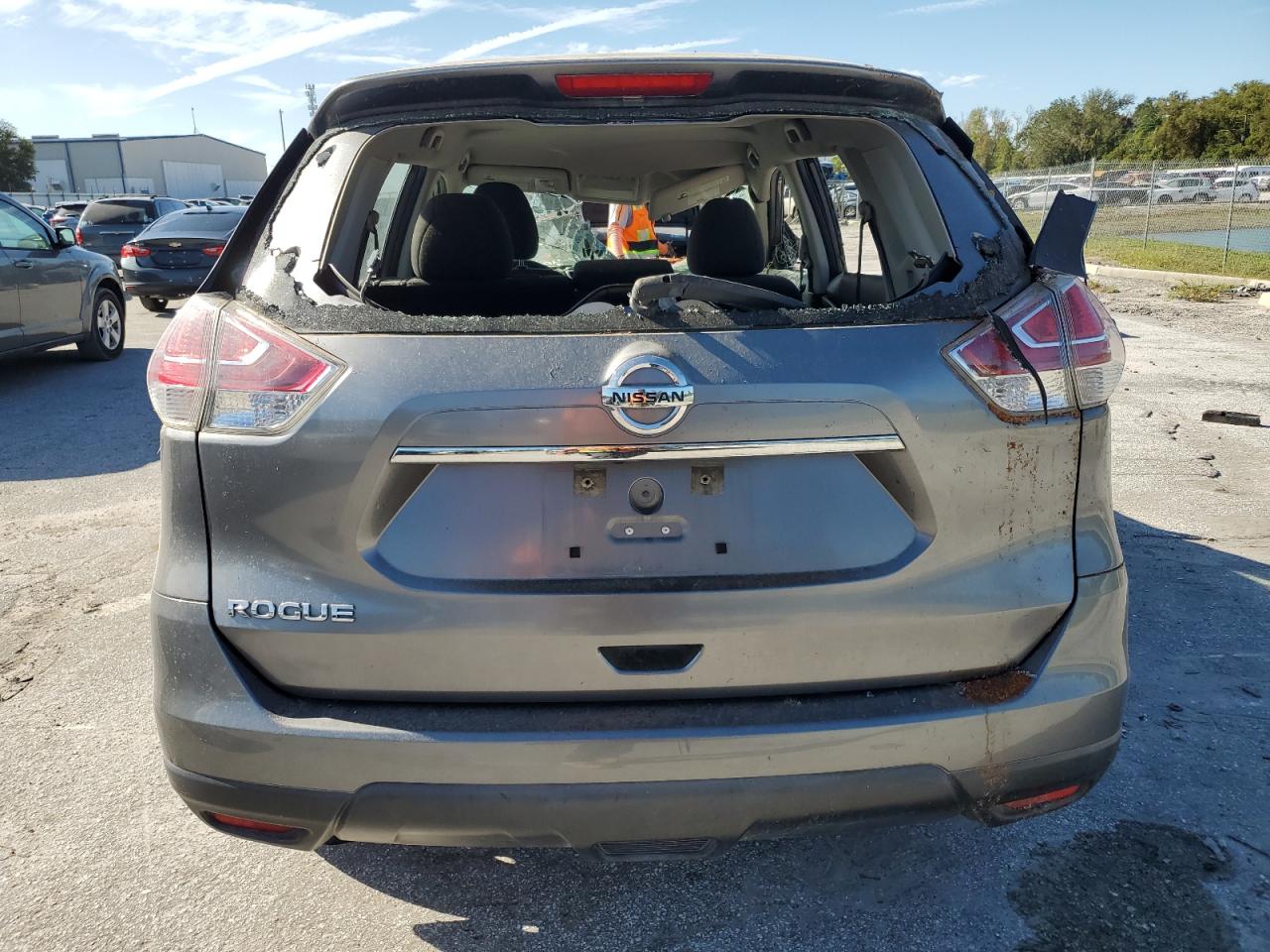 2015 Nissan Rogue S VIN: KNMAT2MT3FP563085 Lot: 76375484