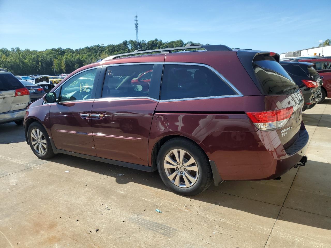 5FNRL5H62GB162857 2016 HONDA ODYSSEY - Image 2