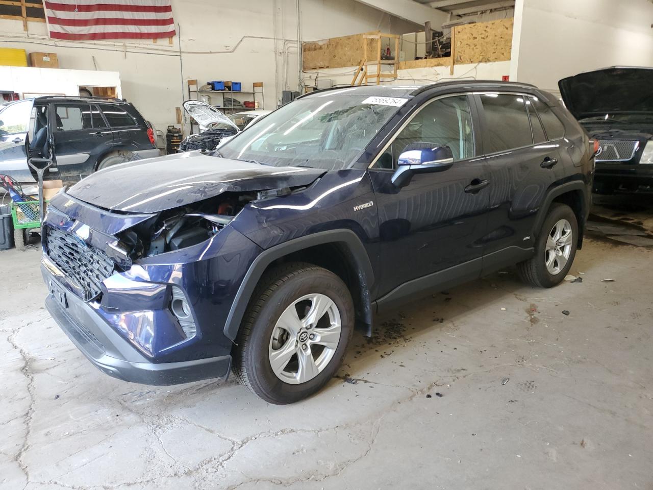2020 Toyota RAV 4 - Image 1