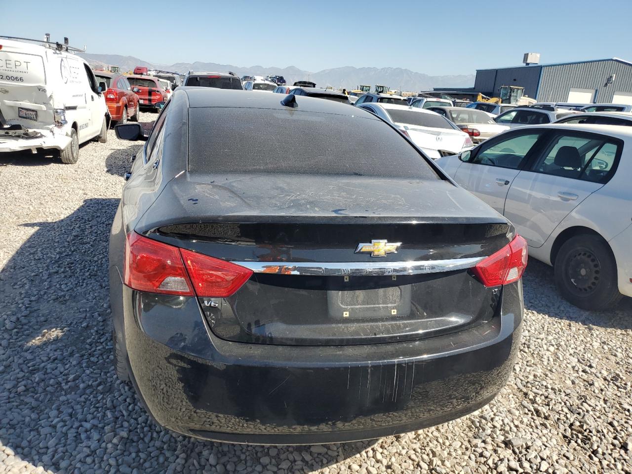 2G1105S39J9111784 2018 Chevrolet Impala Lt