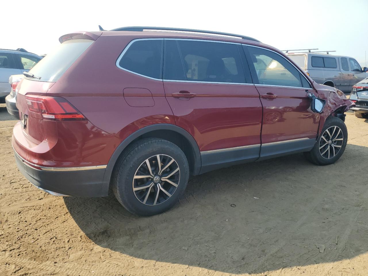 2021 Volkswagen Tiguan - Image 3