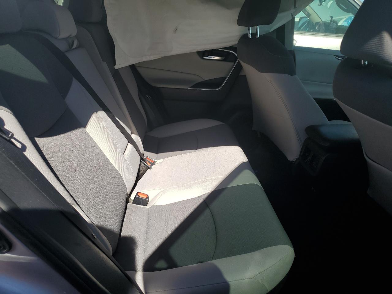 2019 Toyota RAV 4 - Image 10