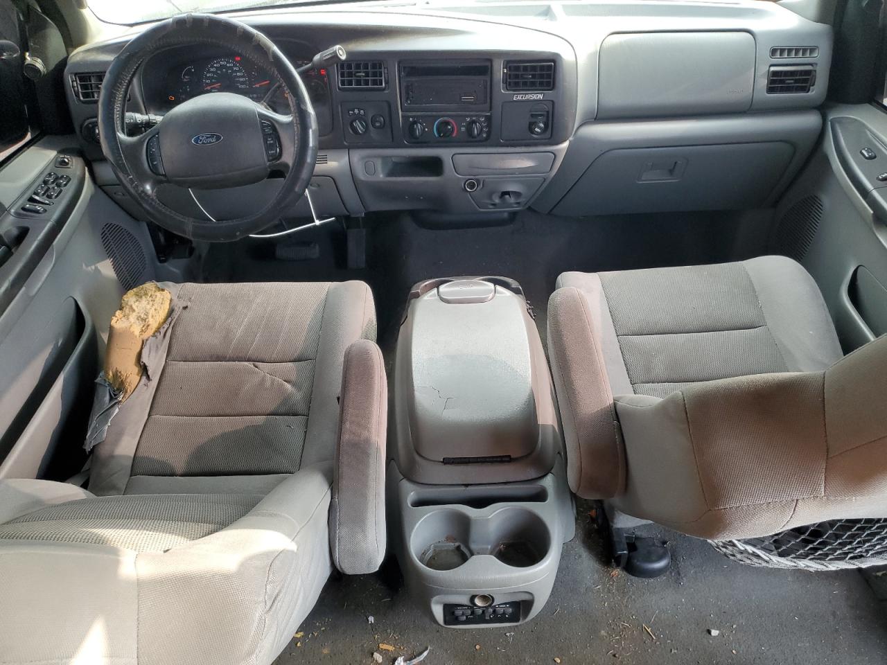 2005 Ford Excursion - Image 8
