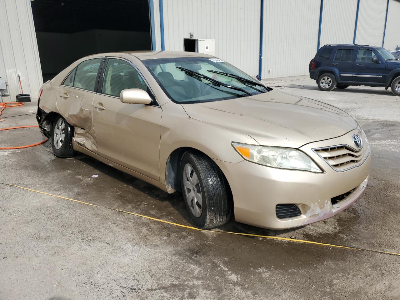2010 Toyota Camry - Image 4