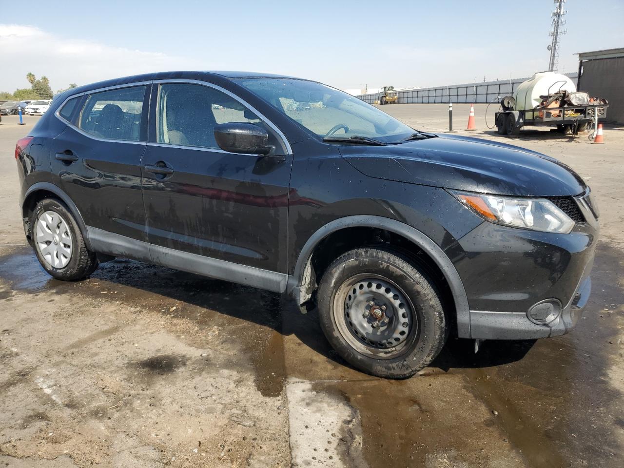 2018 Nissan Rogue - Image 4