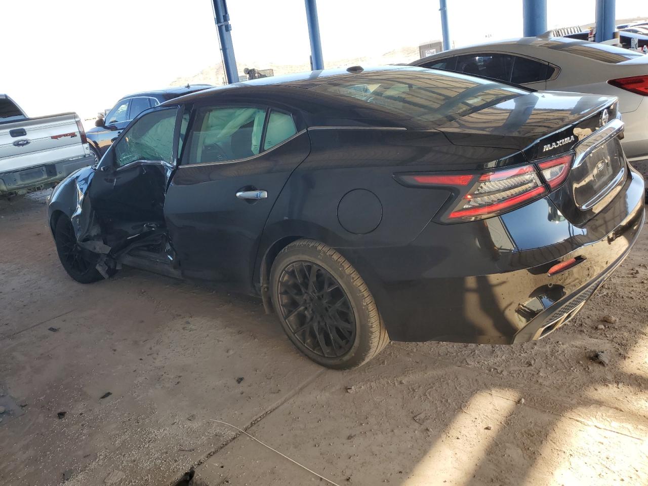 2020 Nissan Maxima - Image 2