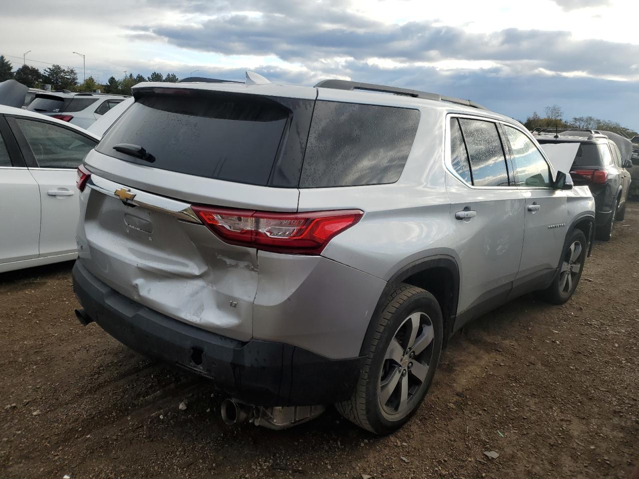 VIN 1GNERHKW9KJ231270 2019 CHEVROLET TRAVERSE no.3