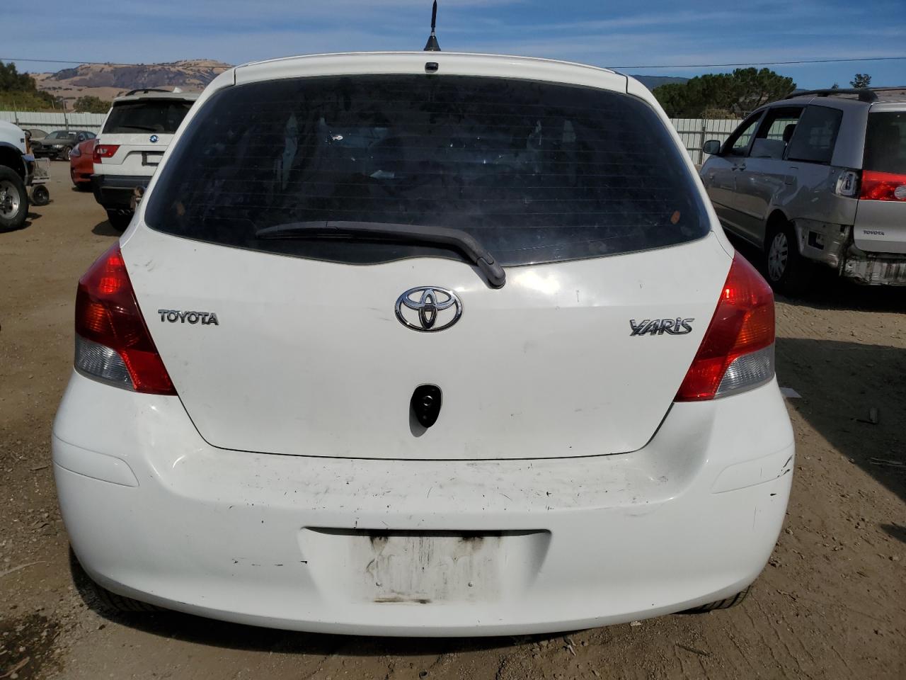 2009 Toyota Yaris VIN: JTDKT903895248401 Lot: 75465484