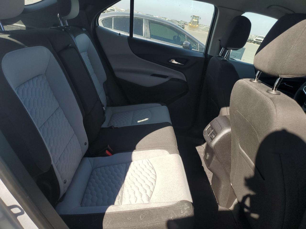 2018 Chevrolet Equinox - Image 11