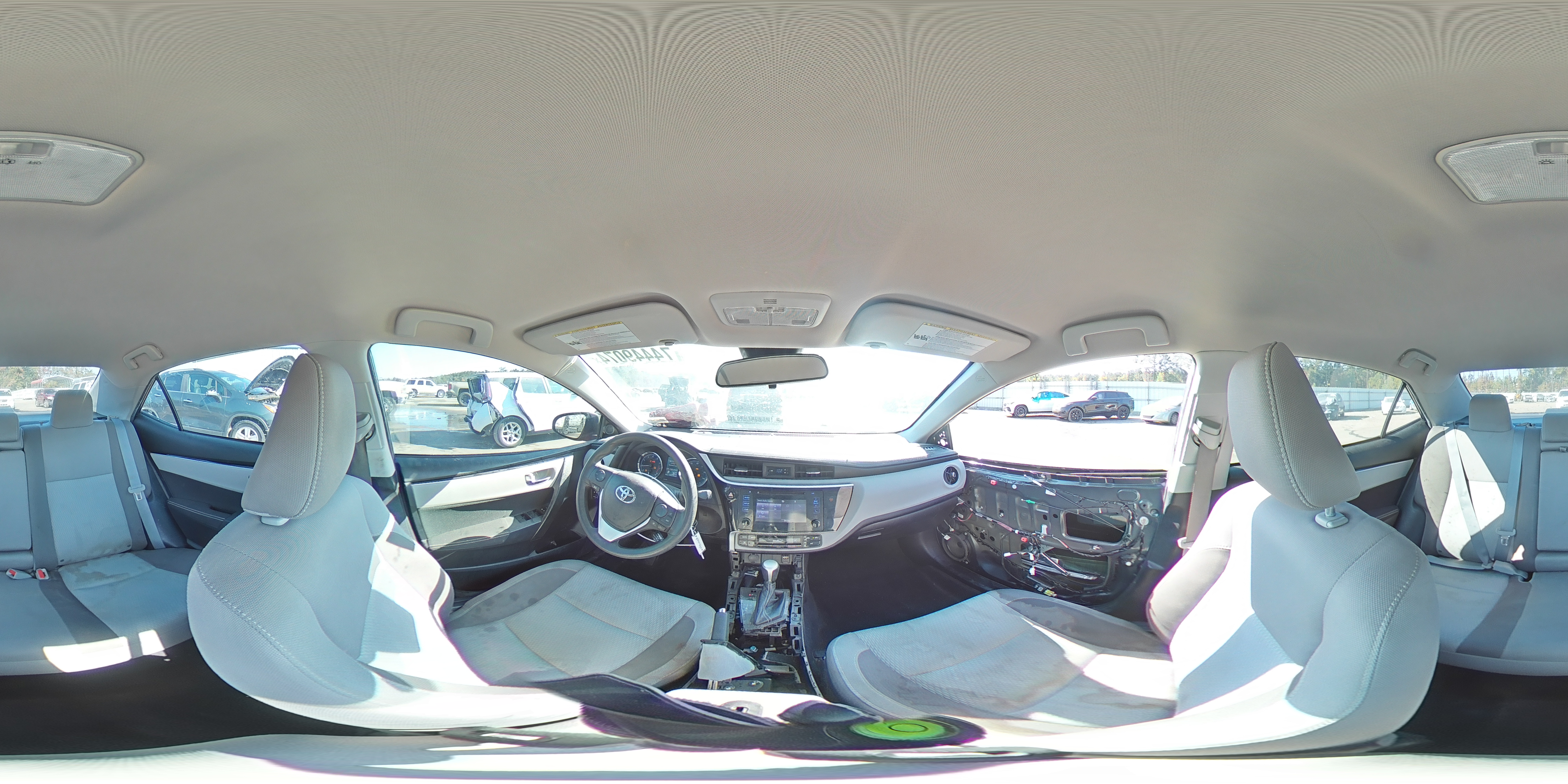2018 Toyota Corolla - Image 13