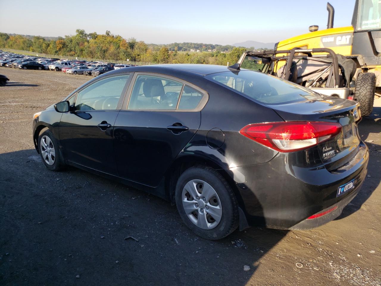 2017 Kia Forte - Image 2